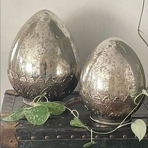 Silver Decorative Mercury Glass Orbs